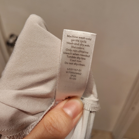 Athleta Brooklyn Wide Leg Crop Pull-On Pants Sz 12 Lightweight Casual Travel - Picture 7 of 7